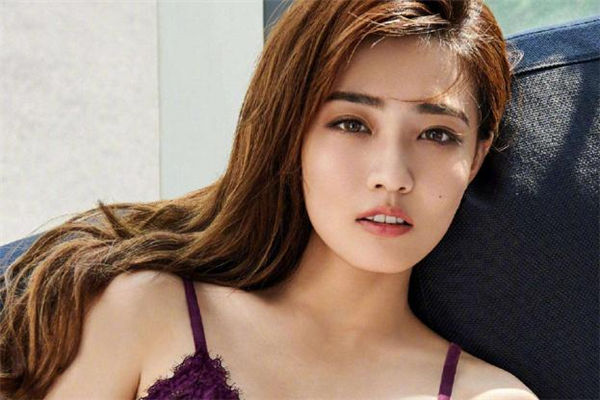 颧骨高能按压下去吗,颧骨高可以去除颧脂垫