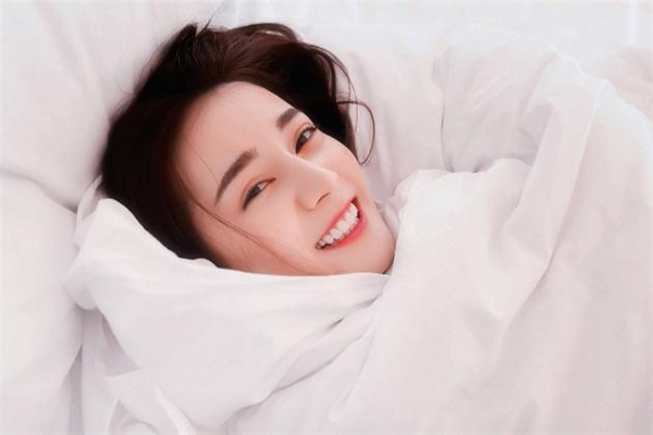 丰苹果肌要几支玻尿酸,玻尿酸填充苹果肌注意事项