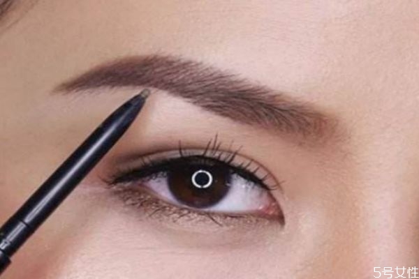 纹眉后可以洗掉吗,纹眉后洗眉能洗掉吗