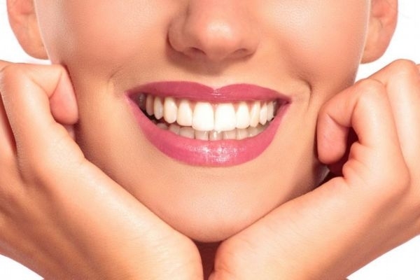 冷光美白牙齿要多少钱一次,冷光美白牙齿费用多少 冷光美白牙齿要多少钱一次,冷光美白牙齿费用多少