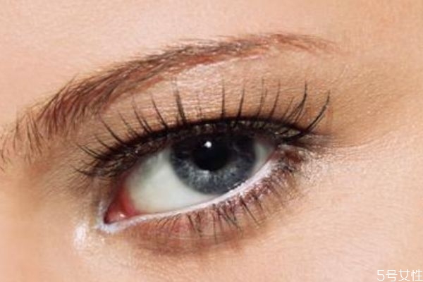 开眼角多久可以完全沾水,开内眼角几天可以碰水