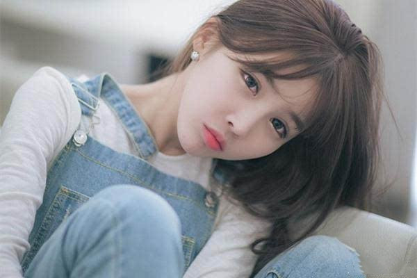 脸部左右不对称是什么原因,为什么脸部不对称