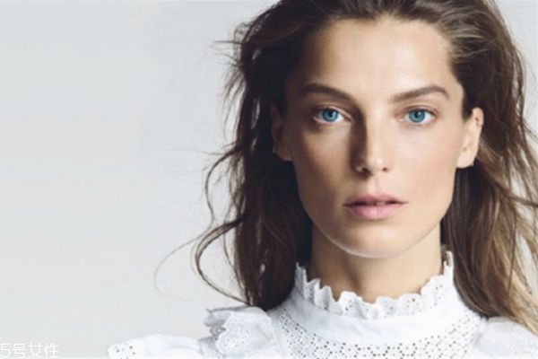 眼袋外切好还是内切好?,内吸去眼袋和外切哪个效果好