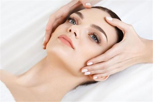 怎么按摩去除抬头纹,按摩去抬头纹