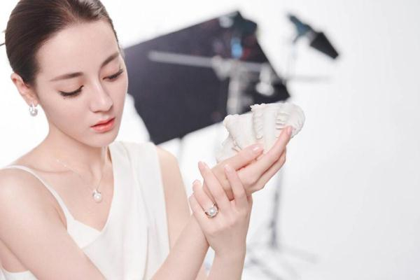 玻尿酸丰耳垂有危害吗,玻尿酸丰耳垂会改变命运吗 玻尿酸丰耳垂有危害吗,玻尿酸丰耳垂会改变命运吗