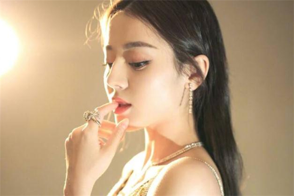 玻尿酸丰耳垂有危害吗,玻尿酸打耳垂有危险吗