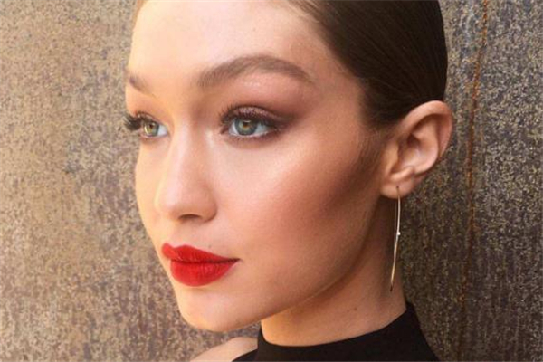 蒜头鼻整形风险大吗,蒜头鼻整形后悔