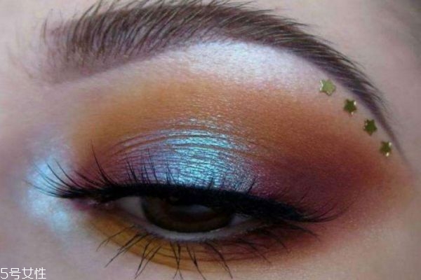 肿眼泡一定要做手术吗,肿眼泡怎么手术