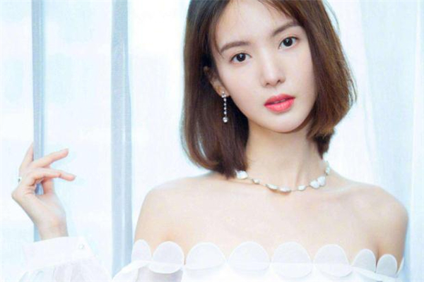 一支玻尿酸丰唇的效果,玻尿酸做唇珠前后对比