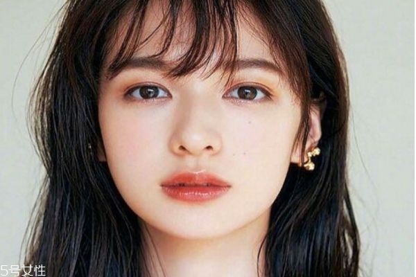 植发后脱落期持续多久,植发后的脱落期