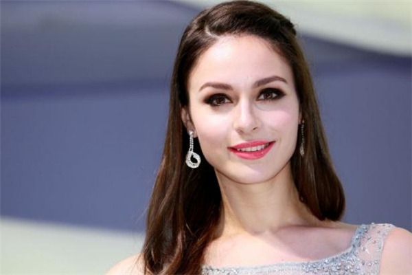 黑脸娃娃缩毛孔有效吗,黑脸娃娃收缩毛孔效果好吗