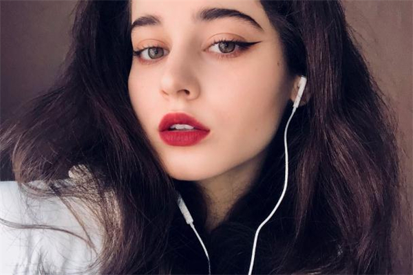 黑脸娃娃祛斑效果怎么样,黑脸娃娃可以祛斑吗 黑脸娃娃祛斑效果怎么样,黑脸娃娃可以祛斑吗