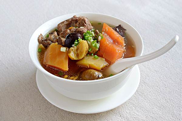 喝木瓜排骨汤有什么好处,排骨木瓜汤有什么功效