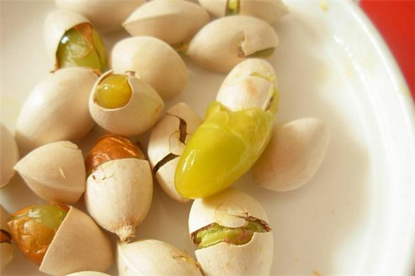 长期吃白果有副作用吗,长期吃白果有何副作用 长期吃白果有副作用吗,长期吃白果有何副作用