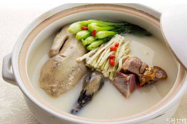 喝老鸭汤的好处,喝老鸭汤对身体有什么好处