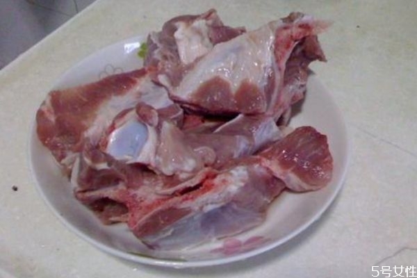 吃猪骨头有什么功效,猪骨有什么营养价值