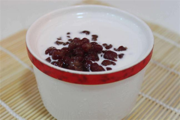 双皮奶怎么用奶粉做,如何用奶粉制作双皮奶