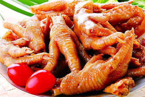 卤鸡爪什么时候放盐好,卤鸡爪什么时候放盐