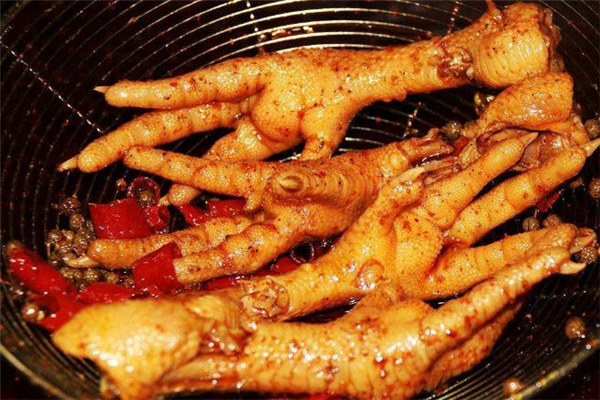 卤鸡爪什么人不能吃,卤鸡爪能吃吗