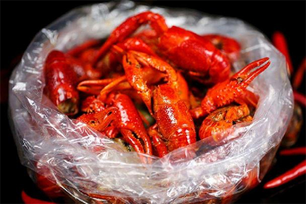 吃虾能喝啤酒不?,吃虾能喝酒吗