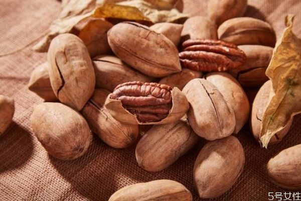 碧根果有啥营养,碧根果的营养价值及功效 碧根果有啥营养,碧根果的营养价值及功效