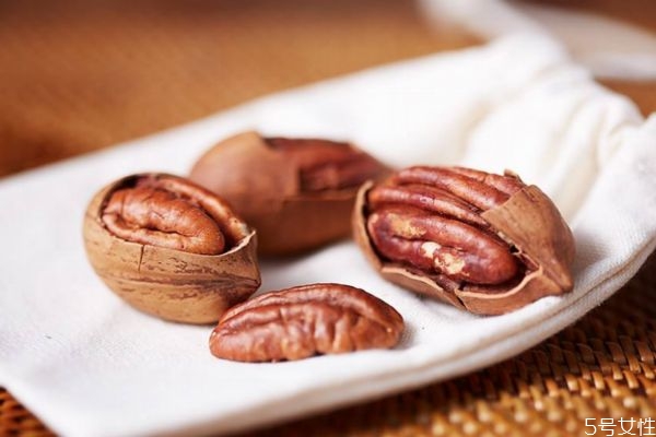 哪些人不能吃鲍鱼果,吃鲍鱼能吃水果吗