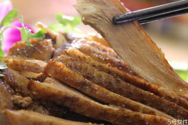 孕妇可以吃鹅肉吗?,孕妇可以吃鹅肉吗,对胎儿有影响吗