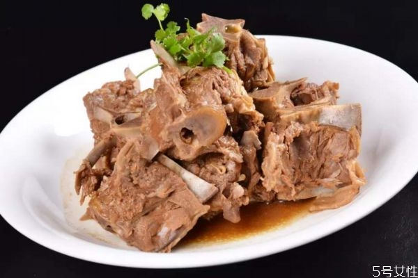 吃羊蝎子有啥好处,吃羊蝎子的好处和坏处 吃羊蝎子有啥好处,吃羊蝎子的好处和坏处