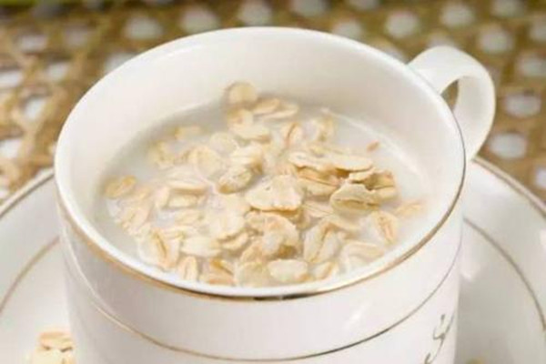 燕麦片能生吃吗?,生燕麦片可以直接吃吗 燕麦片能生吃吗?,生燕麦片可以直接吃吗