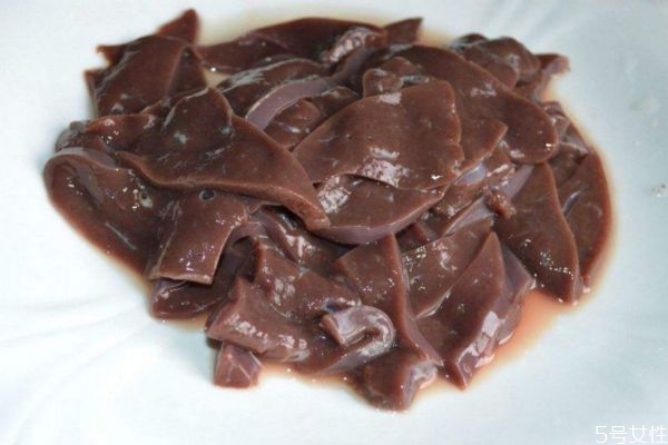 吃羊肝有哪些好处,常吃羊肝的好处和坏处 吃羊肝有哪些好处,常吃羊肝的好处和坏处