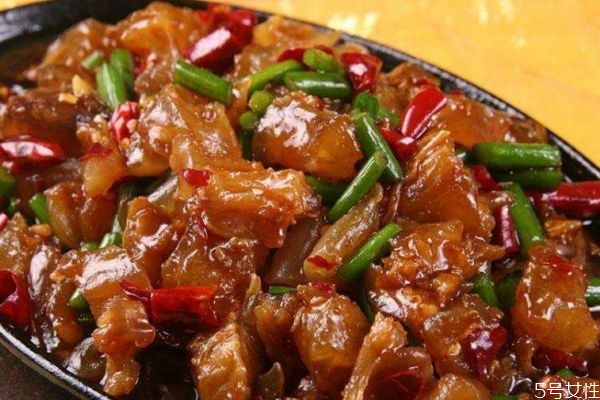 孕妇可以吃牛筋吗?,孕妇可以吃牛筋吗中期