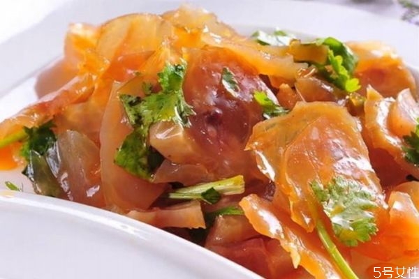 吃牛筋有什么好处呢,吃牛筋有什么好处和坏处