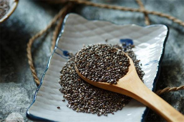 奇亚籽用多少度的水泡好,奇亚籽用多少度的水泡最好