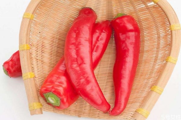 吃红尖椒的好处,尖椒吃了对身体有什么好处