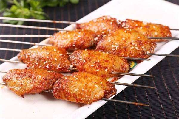 奥尔良烤翅为什么不上色,奥尔良烤鸡翅的制作方法窍门