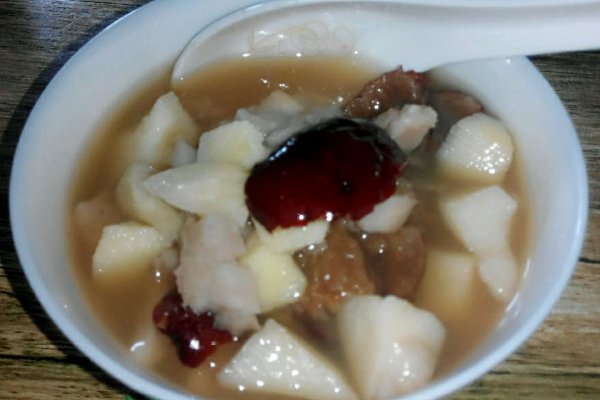 芋头怎么做甜汤,煮芋头的汤的功效和作用
