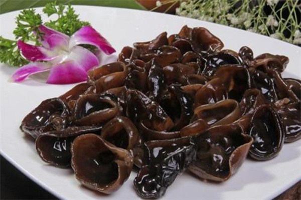 木耳为什么要晒干了吃,木耳泡过再晒干能吃吗