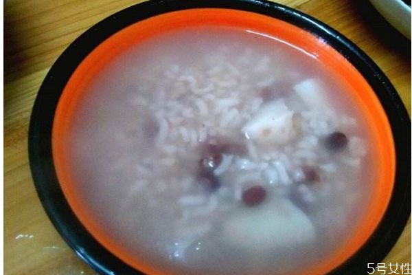 熬山药粥用什么米好,山药小米粥用什么山药