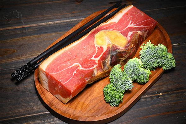 金华火腿放了两年可不可以吃?,金华火腿能放几年 金华火腿放了两年可不可以吃?,金华火腿能放几年