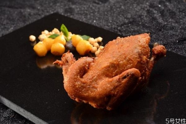 葫芦鸡好吃吗,葫芦鸡吃法讲究 葫芦鸡好吃吗,葫芦鸡吃法讲究