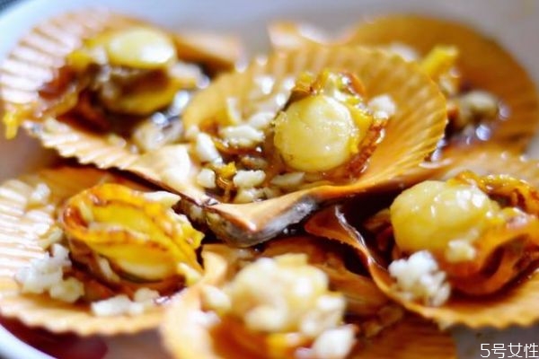 扇贝肉里面的黑东西能吃吗?美食专家告诉你那是什么,冷冻扇贝肉里面的黑东西能吃吗