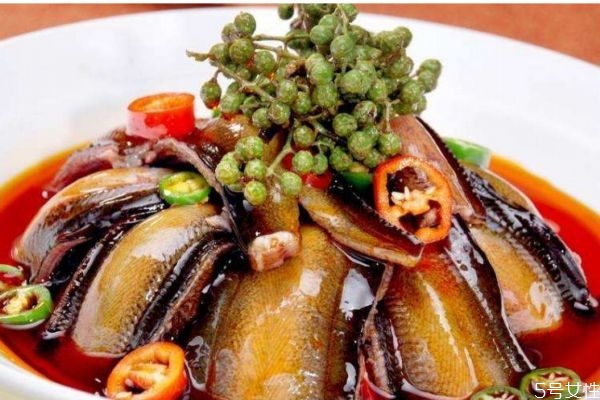 哪些人不能吃黄鳝,哪些人不宜吃黄鳝 哪些人不能吃黄鳝,哪些人不宜吃黄鳝