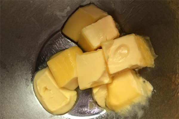 黄油不能和什么一起吃吗,黄油不可以和什么一起吃