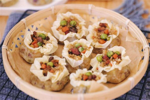 烧麦的面怎么和透亮,怎样和面蒸出来的烧麦透亮