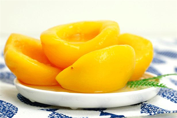 黄桃罐头坏了的特征,黄桃罐头变质图片