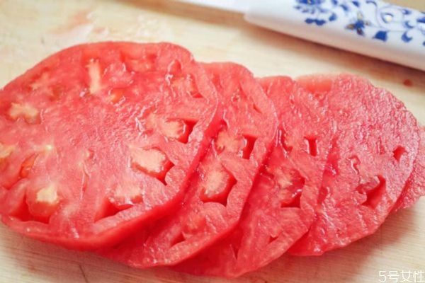 西红柿多久吃一次好,西红柿一次吃多少合适