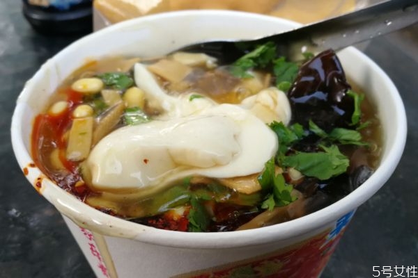 豆腐脑的制作,怎样制作豆腐脑