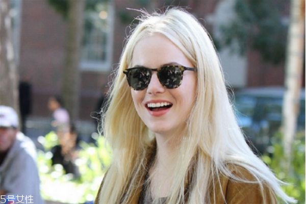 耳软骨垫鼻尖一年多了还可以取出来吗,耳软骨鼻取出能恢复到原样么