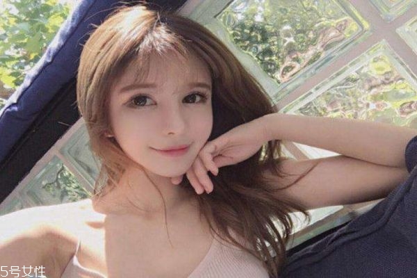 鼻子膨体和硅胶哪个好,鼻综合假体硅胶好还是膨体好 鼻子膨体和硅胶哪个好,鼻综合假体硅胶好还是膨体好