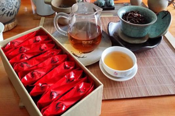 空腹可以喝滇红茶吗,滇红茶晚上能喝吗